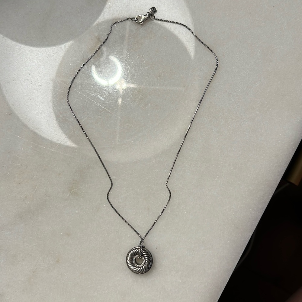 David Yurman 16 inch pendant necklace with pace diamonds